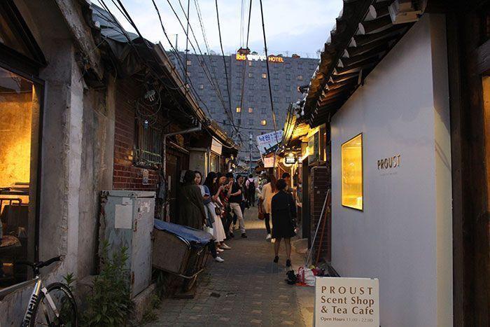 Koreans' Favorite Trending Spots In Seoul: Yeonnamdong, Seongsudong, Ikseondong, Mullaedong, Hannamdong And More! Trendiest Spots In Seoul"